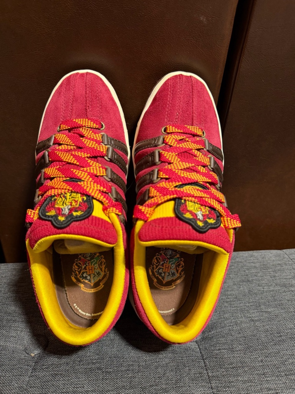 K-Swiss x Harry Potter Classic 2000 Gryffindor Sneakers - Women's Size 6 - Picture 3 of 11